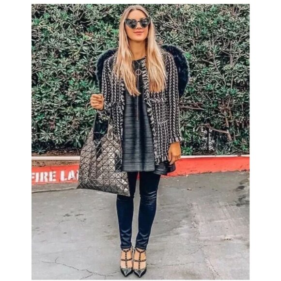 Cupcakes and Cashmere Tweed Fringed Knit Coat Navy Black White Fringe Size Small - Picture 11 of 11